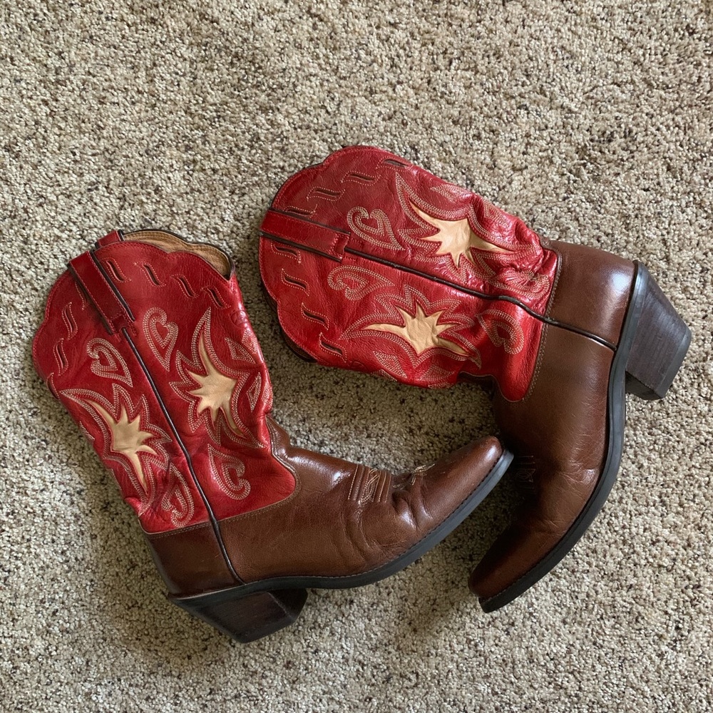 Women’s Red Ariat Boots